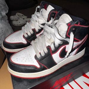 Air Jordan 1 Retro High OG BG 'Bloodline'